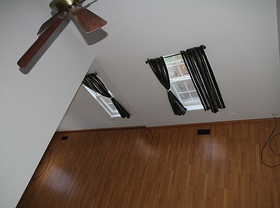 4th image of 2600 Dickens Ct #0
