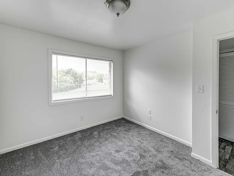 Summit Point Apartments