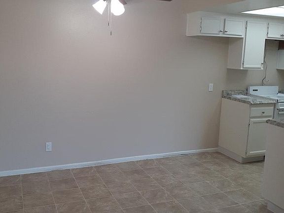 3rd image of 2050 S Euclid Ave #218