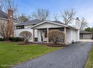 137 Ann St, Clarendon Hills, IL 60514
