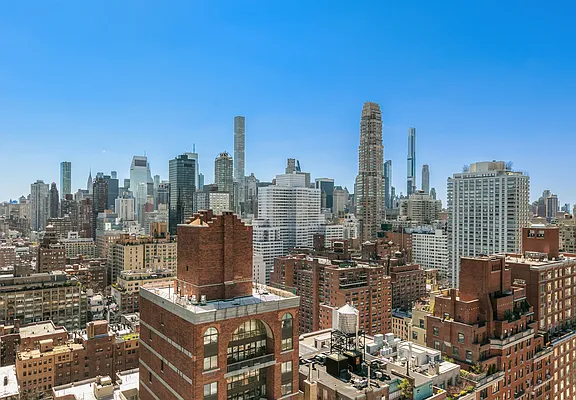 Sold by Compass | media 10