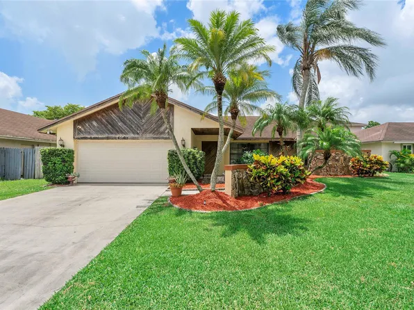 4094 NW 1st Place, Deerfield Beach, FL 33442
