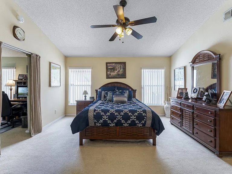 12364 Arlington Park Ln — Photo 15