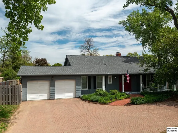 1111 S 84th St, Omaha, NE 68124