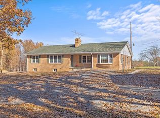 10572 Red House Rd, Red House, VA 23963