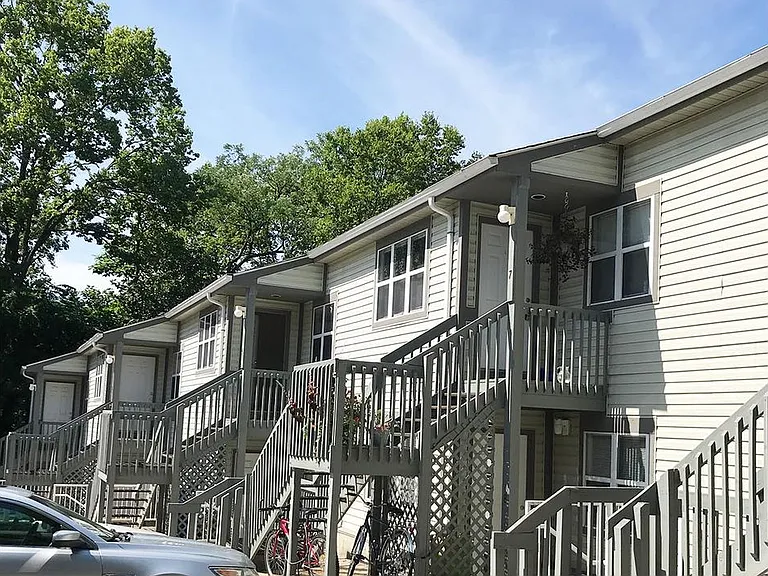 3227 Bishop St — Photo 4