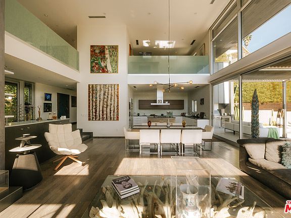 2nd image of 2651 Nichols Canyon Rd
