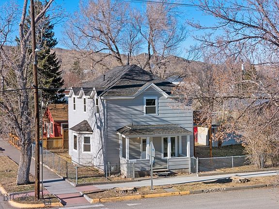3rd image of 501 E Geyser St