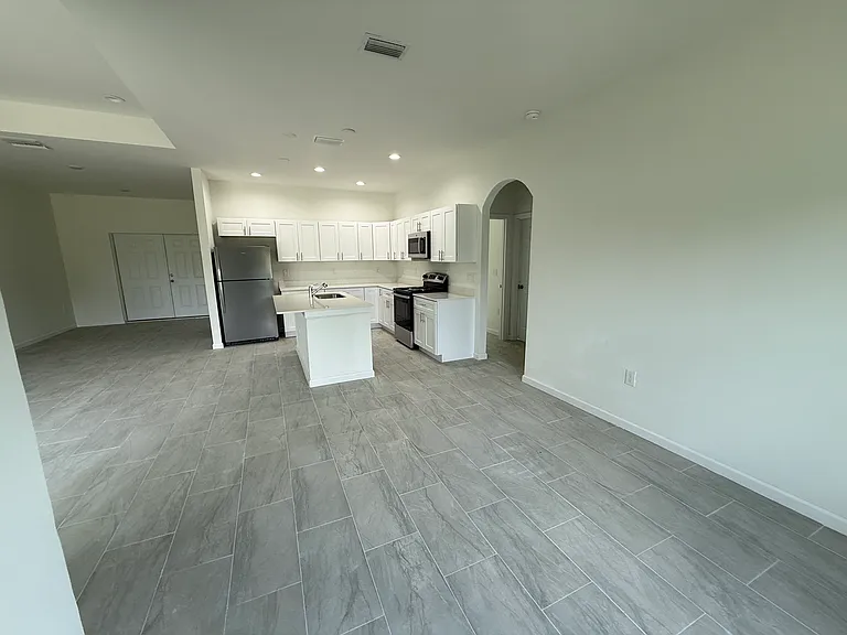 2809 Darlene Pl — Photo 6