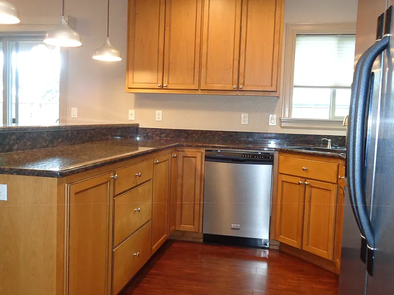 6439 Robin Hood St SE — Photo 35