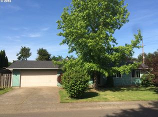 2787 Moonbeam Ct, Hubbard, OR 97032