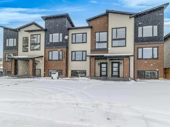 4307 W 48th Ave, Sylvan Lake, AB T4S 1M8