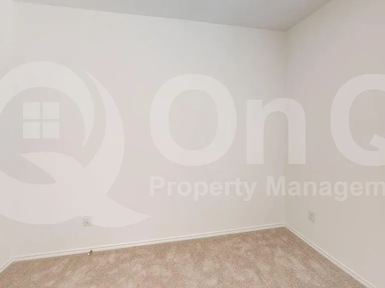 812 Poppy Cove Ln — Photo 12