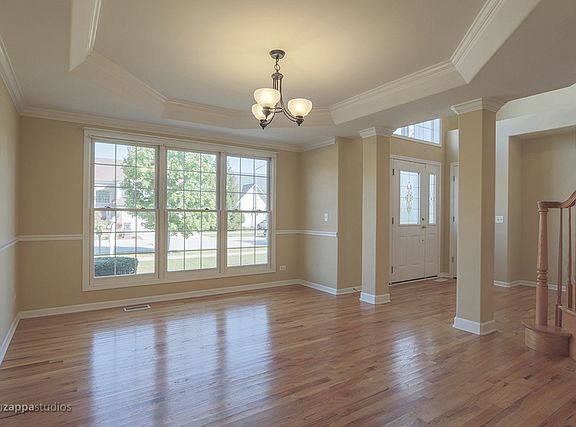 4th image of 24865 Winterberry Ln