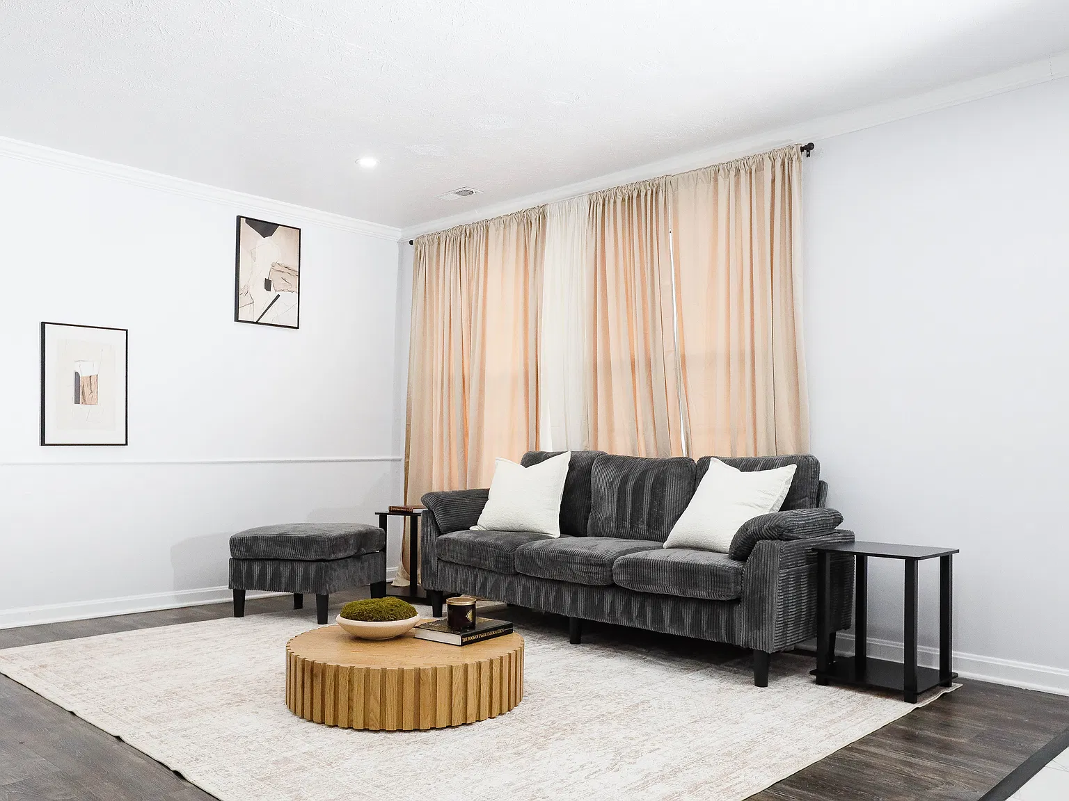 3 bed, 1554 sqft, $2,950 — Photo 3