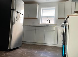 22 Knowles St FLOOR 1, Pawtucket, RI 02860