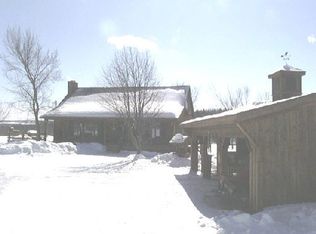 215 Merry Rd, Amsterdam, NY 12010