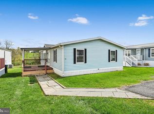 16 Terrie Ln, East Earl, PA 17519