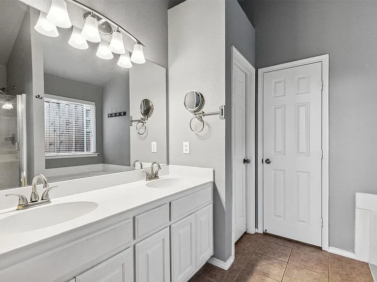7261 Decoy Ln — Photo 9