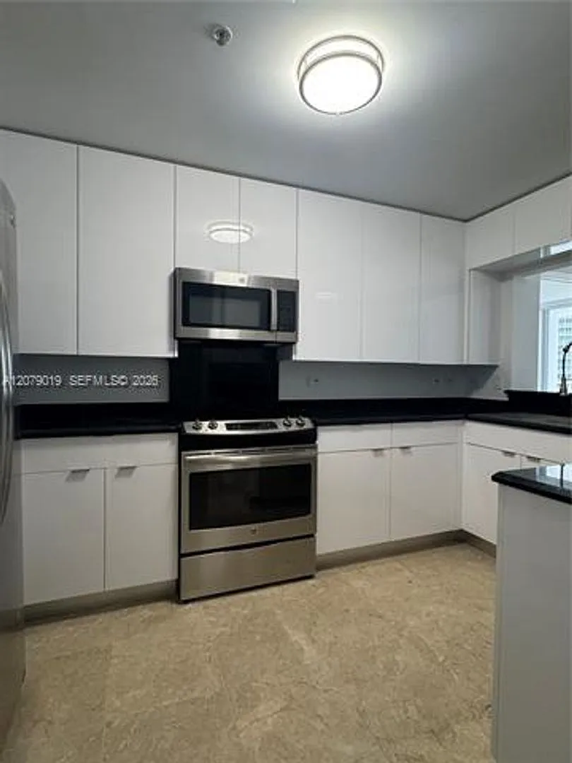 801 Brickell Key Blvd cu-1204, Miami, FL 33131 — Photo 1