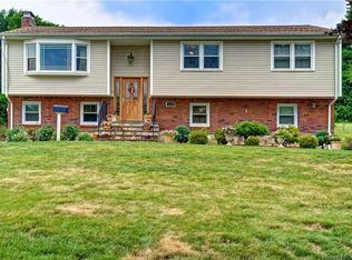135 Richard Rd, Rocky Hill, CT 06067