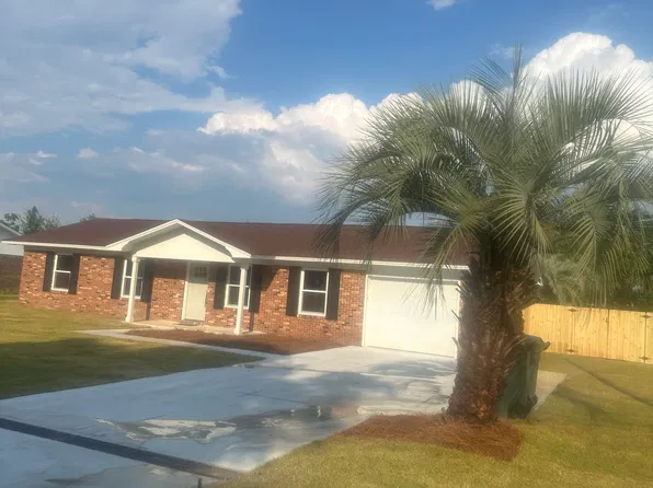 305 Wisconsin Ave, Lynn Haven, FL 32444