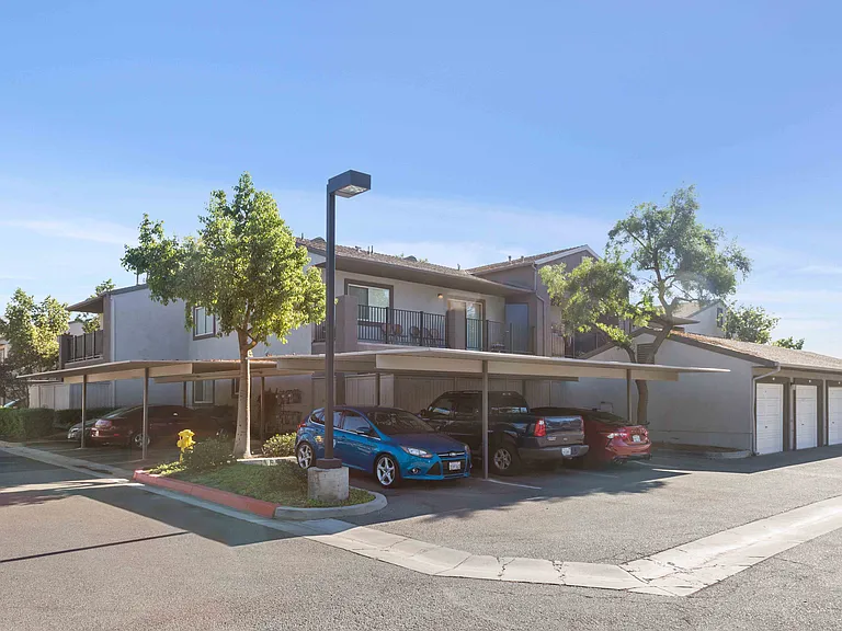 Cranford Court Apts — Photo 13