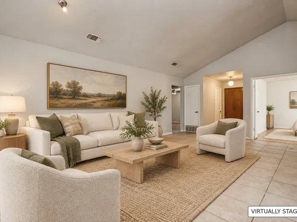 121 N Willow St, Mansfield, TX 76063