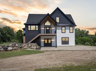 4561 Martus Rd, North Branch, MI 48461