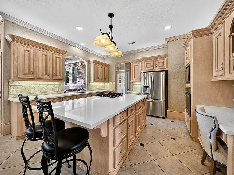 16410 Emilia Ct — Photo 12