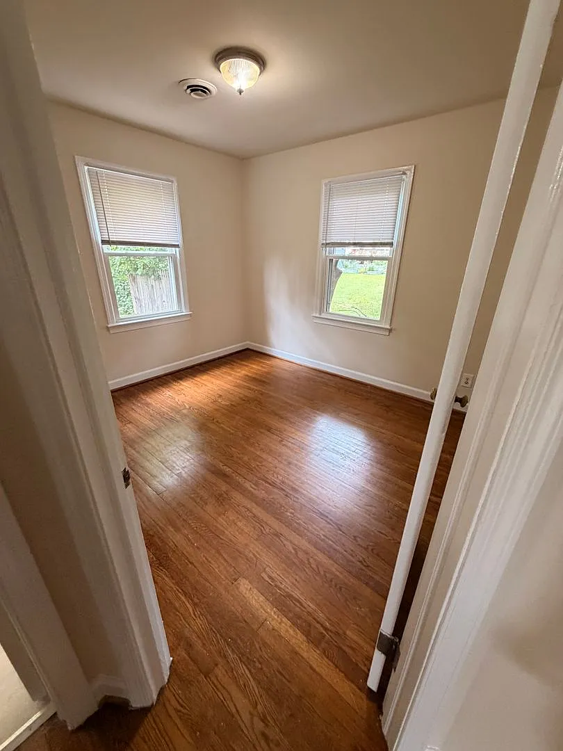 Prime Location, Timeless Charm & Modern Comfort — Photo 4