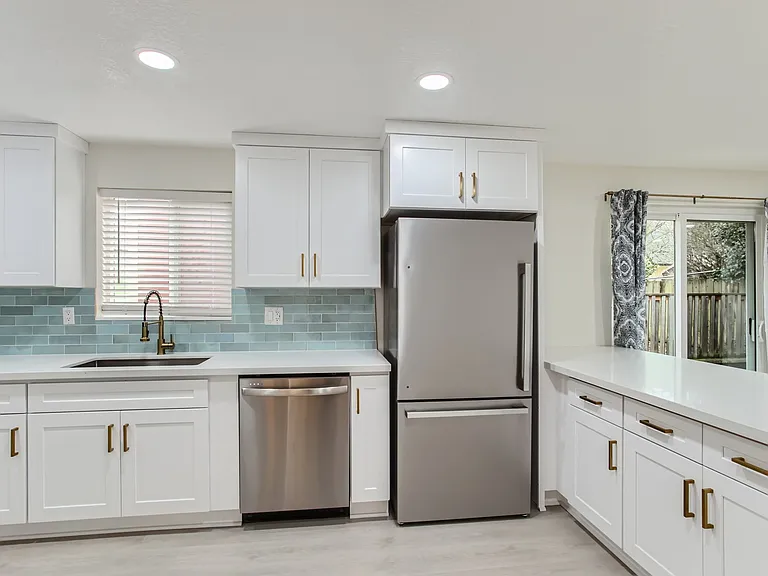 4612 NE Lombard St #3 — Photo 18