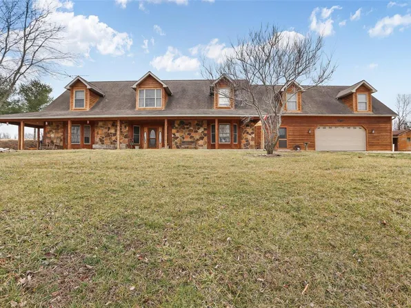 728 Deerwood Trl, New Haven, MO 63068