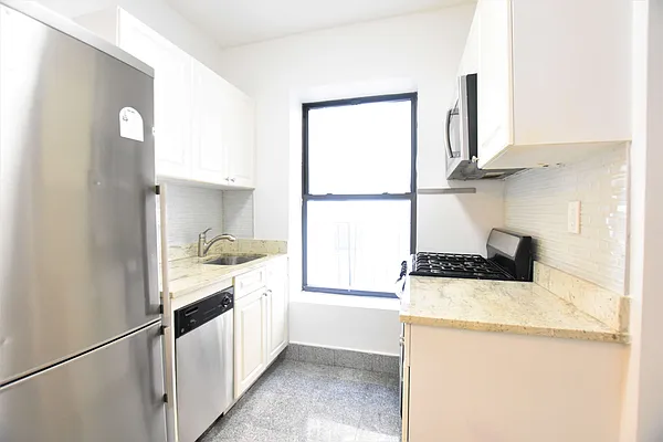 Rented by Bold Marketing | media 27