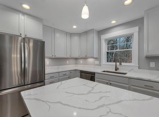606 Alton Mountain Rd, Alton Bay, NH 03810