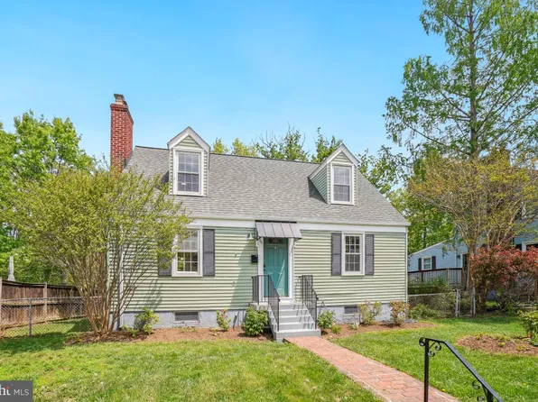 2309 S Buchanan St, Arlington, VA 22206