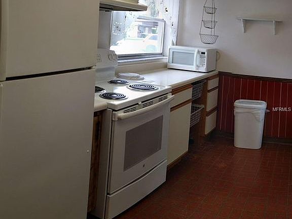 3rd image of 24862 Us Highway 19 N APT 3106