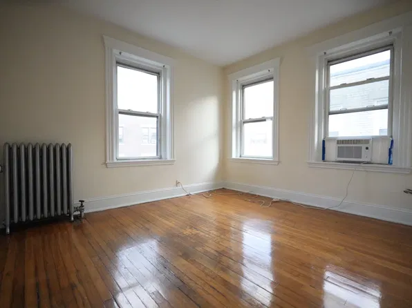 364 Riverway, Boston, MA