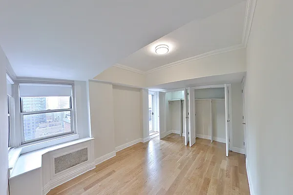 Rented by Stonehenge NYC LLC | media 8