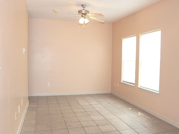 3rd image of 2445 Monarch Dr Unit 402