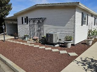 27 Leisure Hill Dr, Yakima, WA 98903