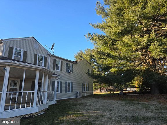 2nd image of 1059 Frenchtown Rd