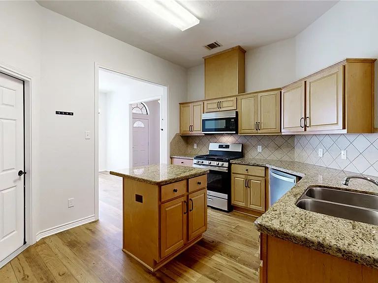 1101 Pamplin Ct — Photo 12