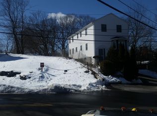 Foster Rd, Swampscott, MA 01907