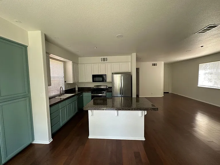 820 Silver Dr — Photo 67