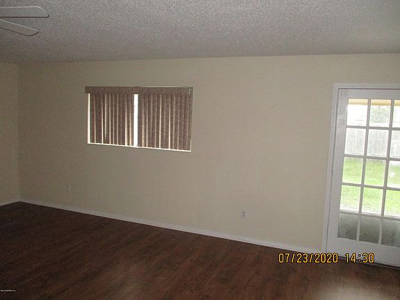 4th image of 1740 Debbie Ln