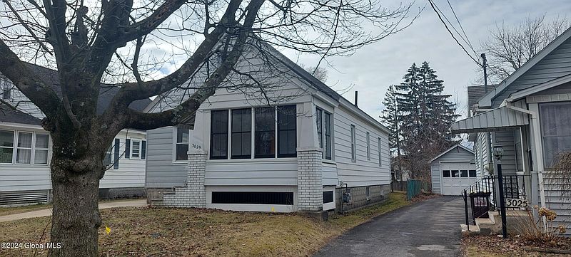 3rd image of 3029 Edgewood Avenue