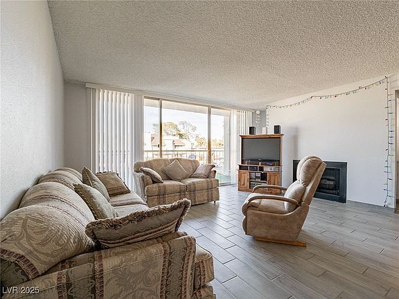 3rd image of 725 N Royal Crest Cir Unit 215