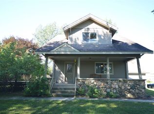 01433 S Peninsula Rd, East Jordan, MI 49727