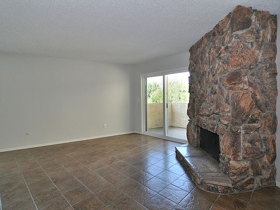2nd image of 6438 Hazeltine Ave APT 9